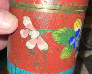 Cloissenne jar Gorgoeus