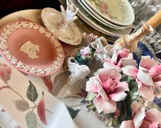 HERES THE PRETTY TABLES