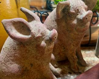 OK THESE BABY SWINES - GOTTA LUV THEM! OINK OINK!