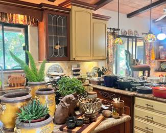 LOOK AT THAT WELL STYLED ISLAND!