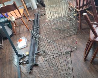 Metal dog play yard, 8x 2ft sections SOLD