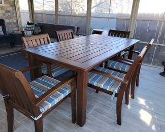 Pottery Barn Teak outdoor table set