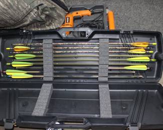 Koplin Arrows and Case