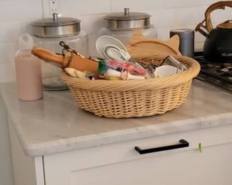 Storage jars, Utensils