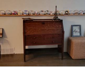 Antique Wood Danner Arts & Crafts Mission Desk, Tea Cups, Art, Wicker Stools