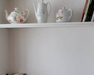 Tea Pots, Vintage Books, Arrow Metal Book Ends