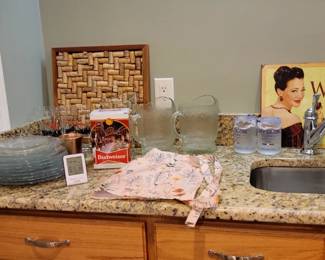 Cork Art, Glasses, Apron, Bar Ware