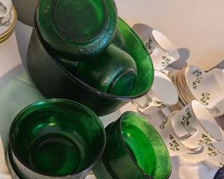 Green glass berry bowl set
