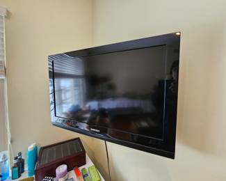 Flat screen TV