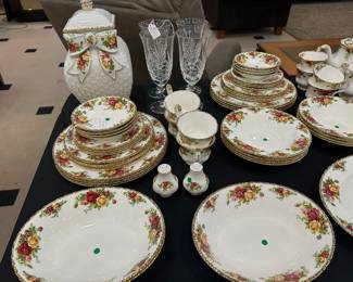 Country Rose!  We had several pieces in our last sale, and sold almost every piece.  The pieces in this sale are from another client.