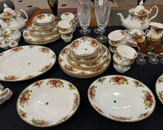 Country Rose!  We had several pieces in our last sale, and sold almost every piece.  The pieces in this sale are from another client.