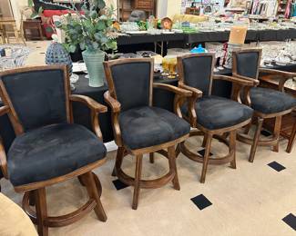 4 counter height bar stools