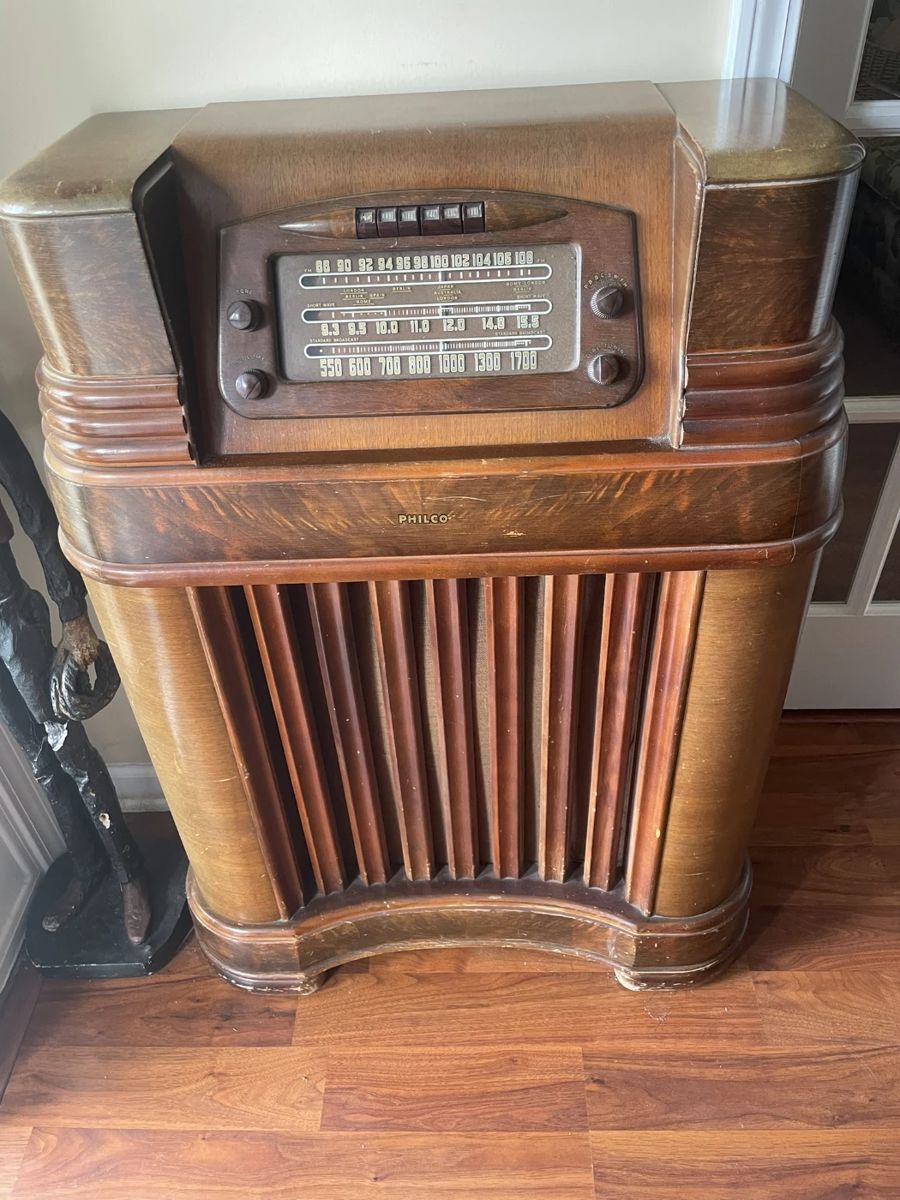 Saturday hours are 9am until Sold Out, usually about 2pm. 

50% Off of Tagged Price!