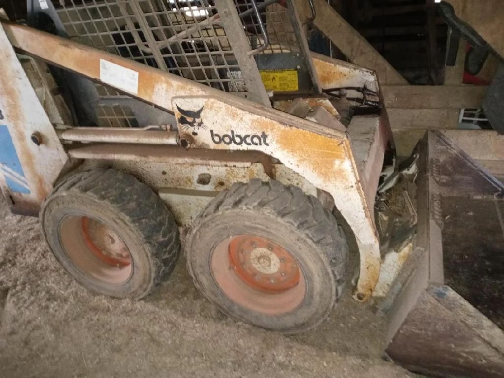 Purple Plum Barn Sale in Knoxville, TN starts on 1/27/2024