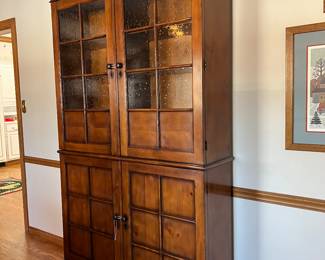 Four-door cabinet with glass doors