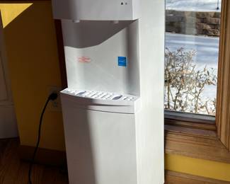 Frigidaire water cooler