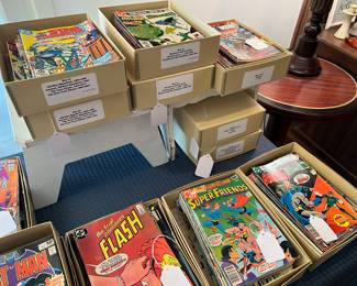 LARGE QUANTITY OF VINTAGE SUPERHERO COMIC BOOKS