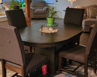 Kitchen table 4 chairs