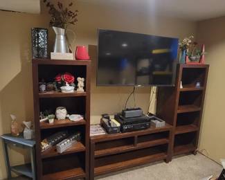 Entertainment center, 3D tv