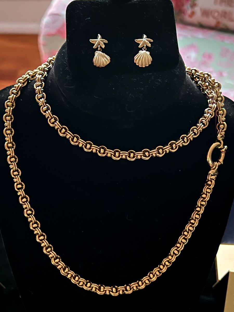 BEAUTIFUL FAR HILLS NJ ESTATE SALE in Far Hills, NJ starts on 2/10/2024