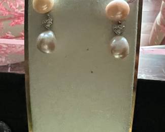 RARE PINK Tiffany & CO. ‘IRIDESSE’ Diamond Heart Drop Earrings ~~~ Fabulous color ~~~ You must see in person to appreciate!