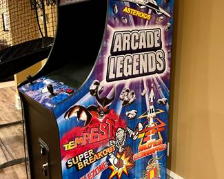 The homeowner is taking offers for the arcade game as well. This arcade isn't working. I will try to find out what the issue is. Please feel free to leave offers at 9084272661 via text. Thank you