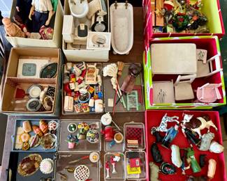 Doll house items