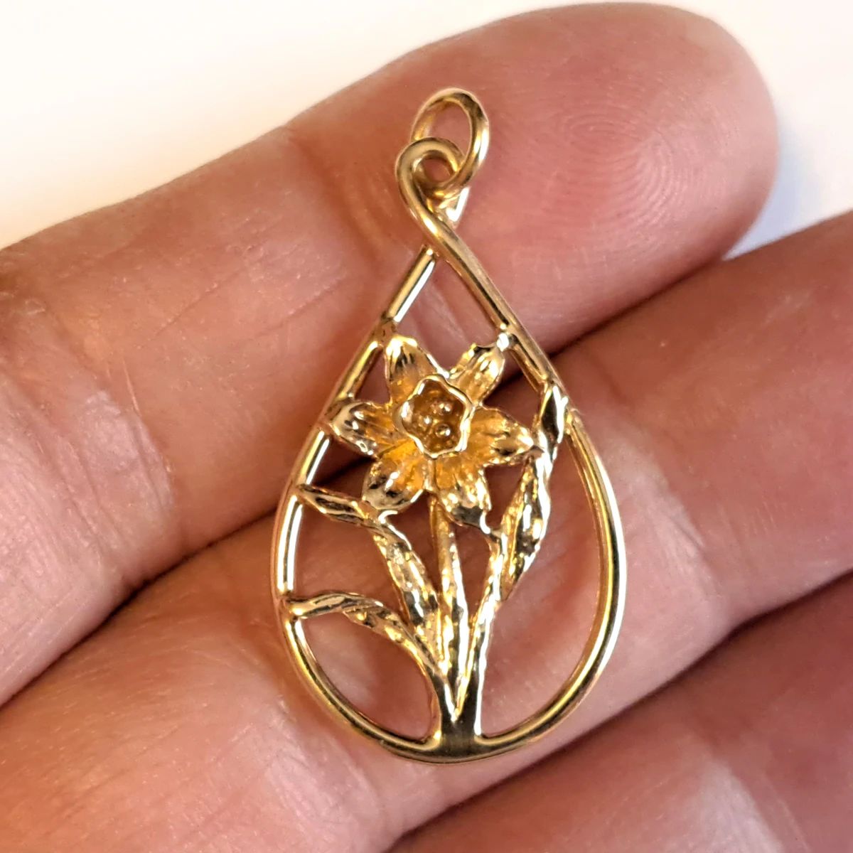 GOLD & SILVER, VINTAGE & FASHION JEWELRY,... starts on 1/14/2024