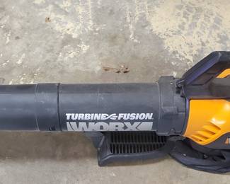 WORX leaf blower