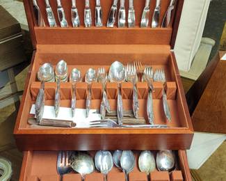 Silverplate Flatware set