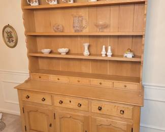 Henredon Bantry Bay distressed oak hutch