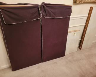 Table leaves and pads