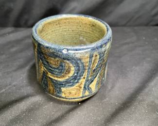 2 EP & Frog Town Pottery Planters