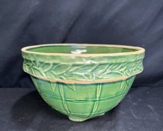 Vintage McCoy Green Leaf Edge Design Mixing Bowl