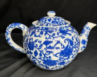 Vintage Williams Sonoma Blue Floral Tea Pot