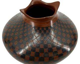 Signed Olga Quezada Native American Clay Pottery
