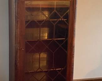 Vintage 3 Shelf Clawfoot Display Cabinet