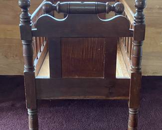 Vintage Solid Wood Infant Crib