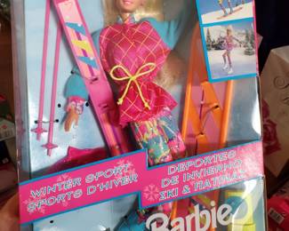 Winter Sports D'Hiver Barbie 1999 (D)