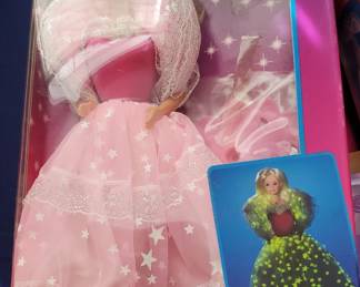 Dream Glow Barbie Rare (D)