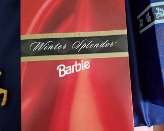 Avon Winter Splendor Barbie (D)