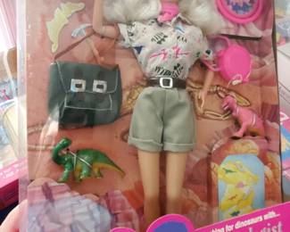 Paleontologist Barbie 1996 (D)