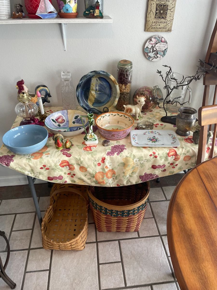 Brownsburg Estate Liquidation Great Finds... starts on 1/19/2024