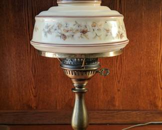 Abigail AdamsStyle MilkGlass Lamp