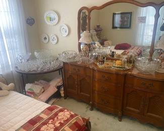 Daisy & Button large punch bowl, underplate and cups.  Fostoria large punch set, Imperial Candlewick punch bowl, lovely triple dresser.