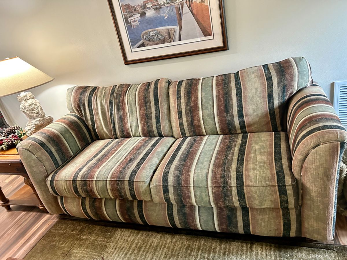 Oviedo estate sale furniture, tools, jewelry starts on 1/19/2024