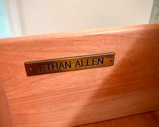 Ethan Allen pair of night stands - like new condition