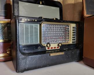 Vintage Zenith Trans-Oceanic Portable Shortwave 6Band Tube Radio