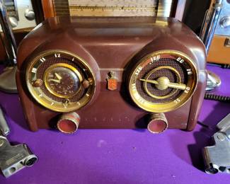 Crosley D-25 "Dashboard" Clock Radio