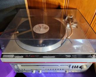 Technics SL-1500MK2 Turntable